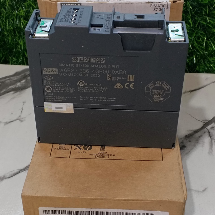 6ES7 336-4GE00-0AB0 SIMATIC S7, Analog input SM 336, 6 AI; 15 bit; fail-safe analog inputs for SIMATIC Safety, with HART support, up to Category 4 (EN 954-1)/ SIL3 (IEC61508)/PLE (ISO13849), 1x 20-pole - Image 1