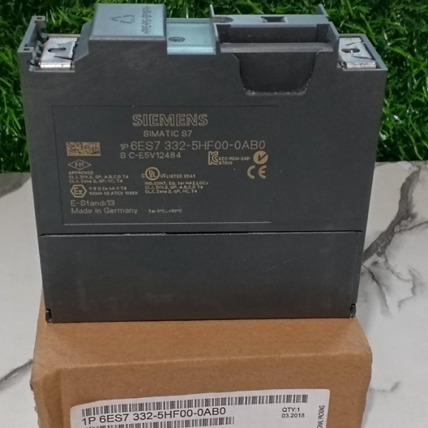 Siemens 6ES7332-5HF00-0AB0 SIMATIC S7-300, Analog output SM 332, isolated, 8 AO,